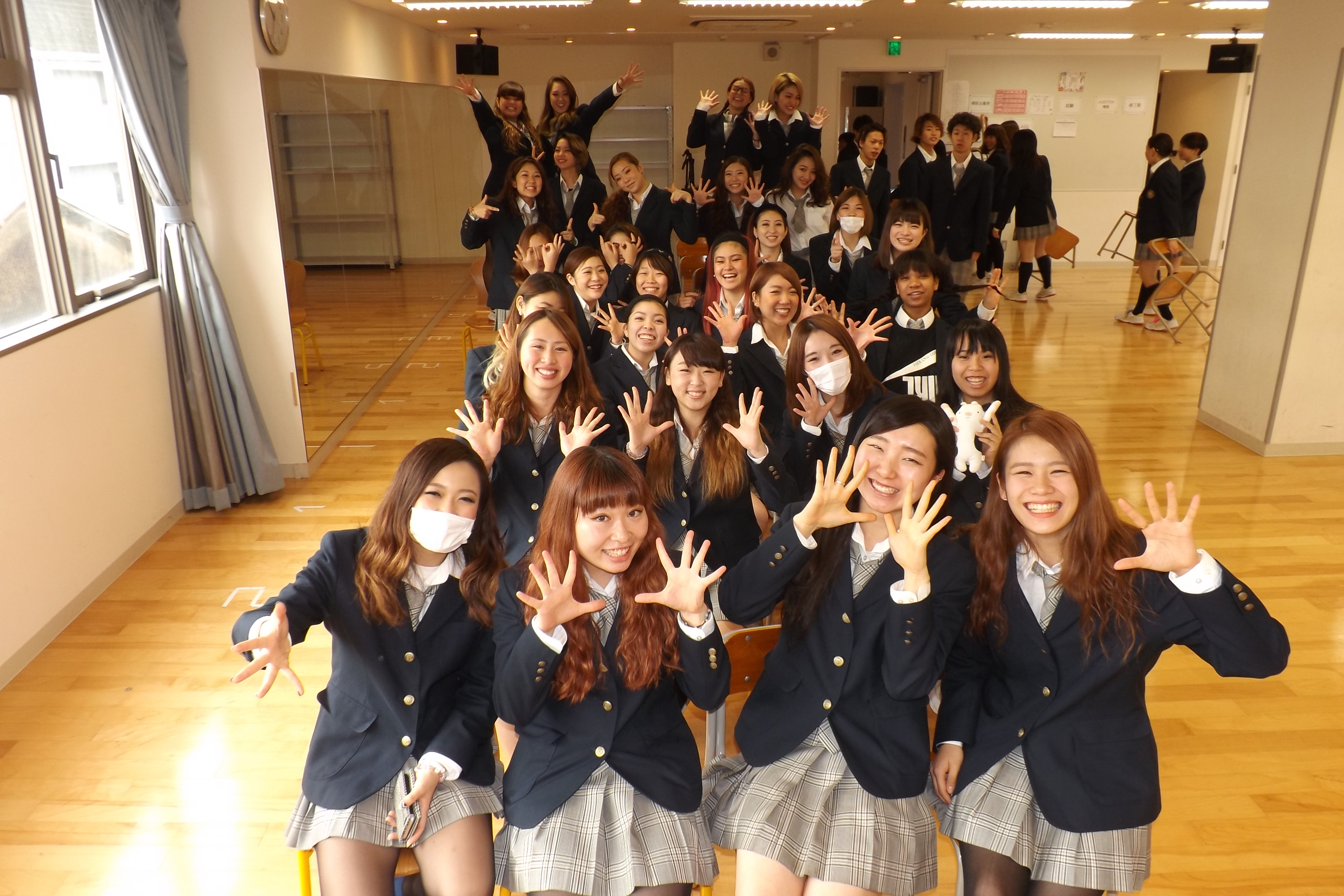 そそる集合写真 その10 [転載禁止]©bbspink.com	YouTube動画>4本 ->画像>2490枚 